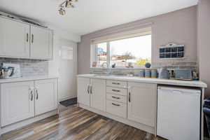 Kitchen/Diner- click for photo gallery